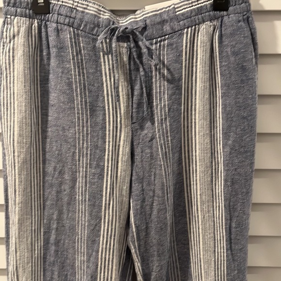 Old navy Linen pants - Picture 5 of 6